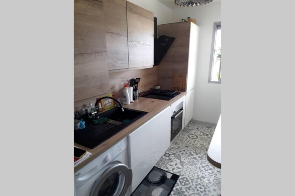 Chaleureux Appart 2 Pieces Entierement Renove. Apartamento Saint-Laurent-du-Var Exterior foto